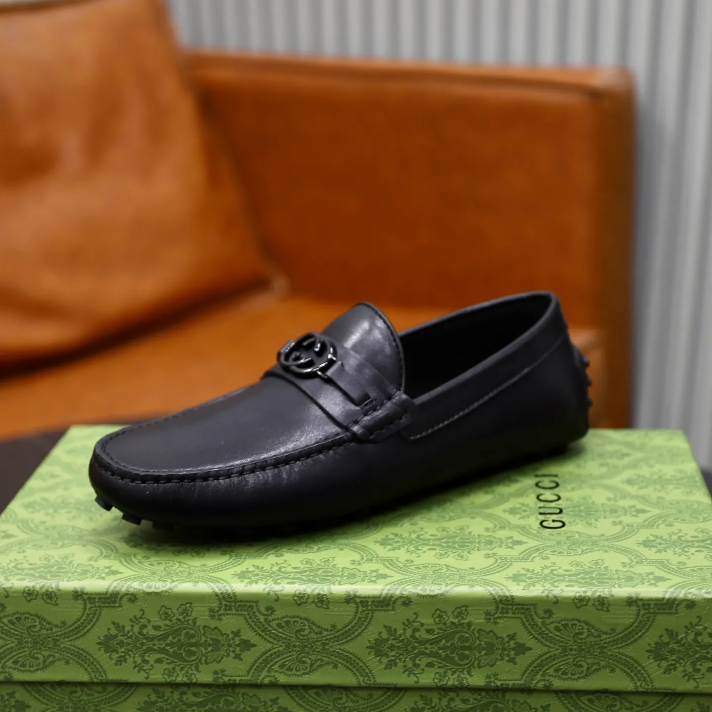 Ex-factory price: 460💰[GUCCI] Gucci ⚠️High-end men’s driving and pedal series ⚠️38-44 (customized for 45) ⚠️All original cowhide leather! Thick and soft! Made entirely of calfskin lining! Rubber sheet anti-slip beanie sole! Three-dimensional package technology! Fashionable and classic! Handicrafts! Original high quality! Feel free to compare!